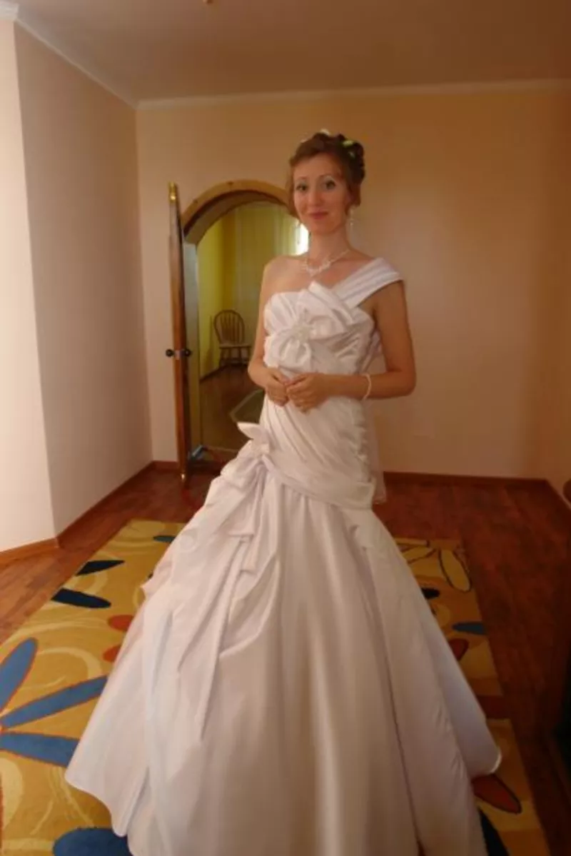 Продаю корсетное свадебное платье 